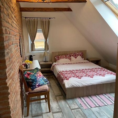 Blue House Hotell Braşov Eksteriør bilde