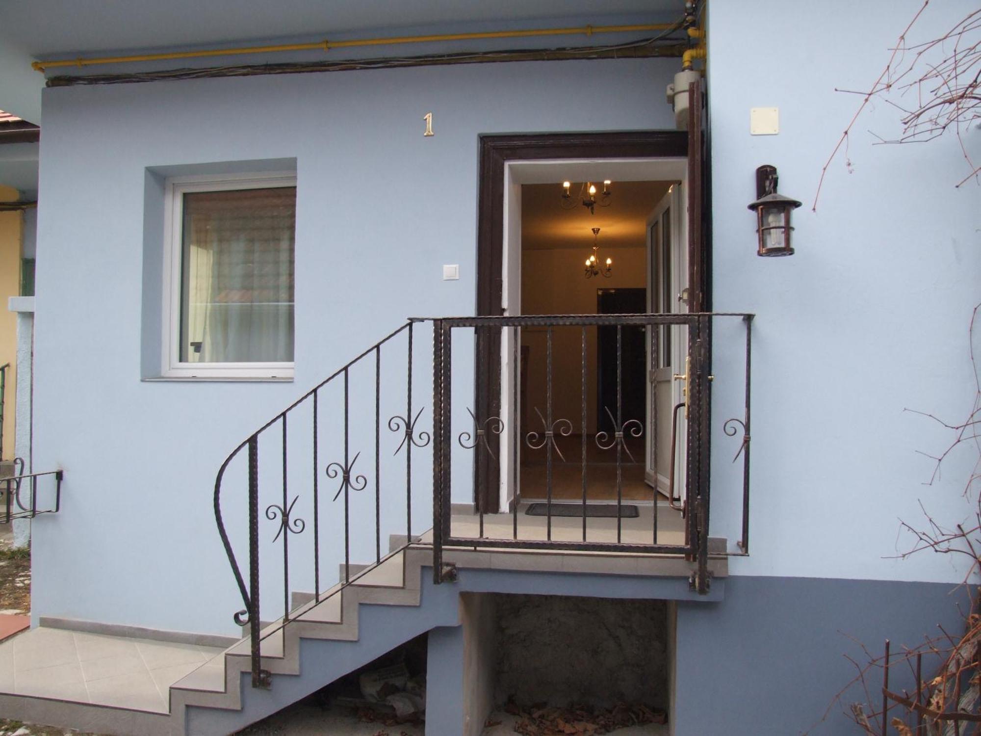 Blue House Hotell Braşov Eksteriør bilde