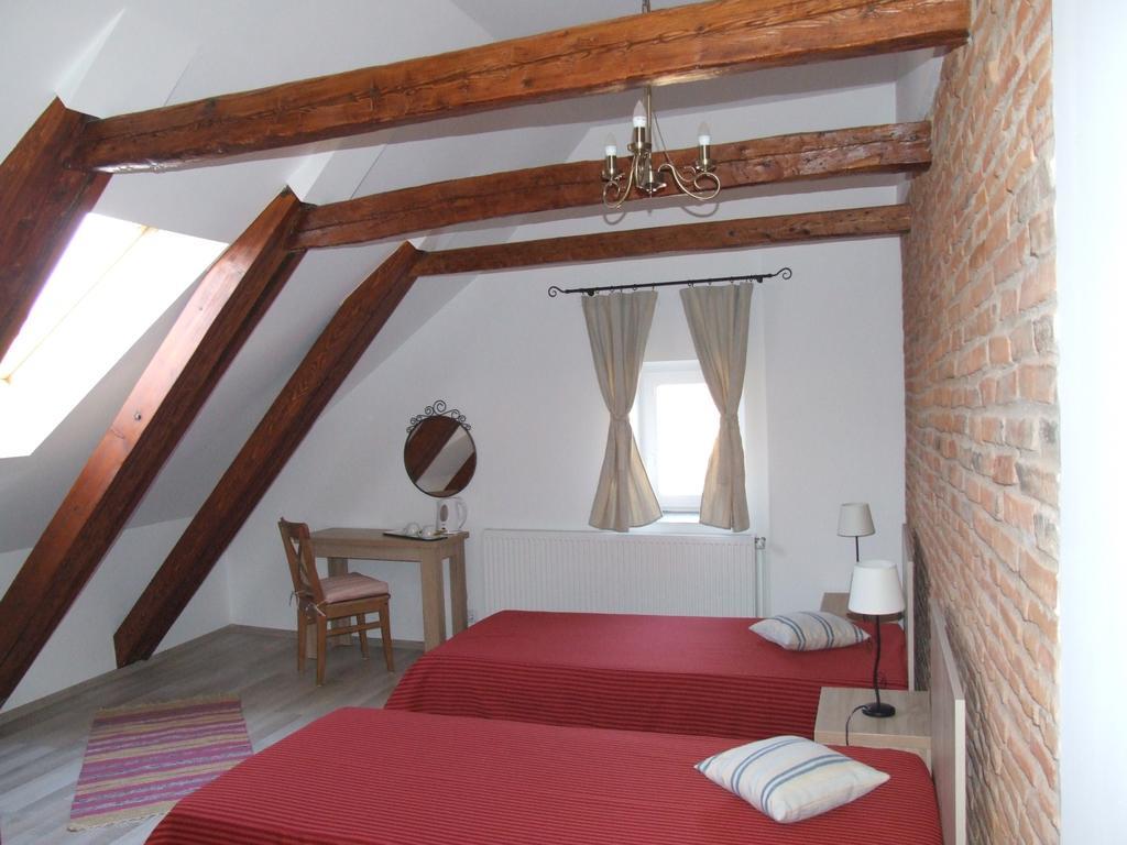 Blue House Hotell Braşov Eksteriør bilde